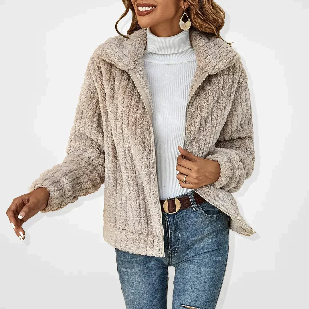 Sveva - Cardigan en peluche élégant