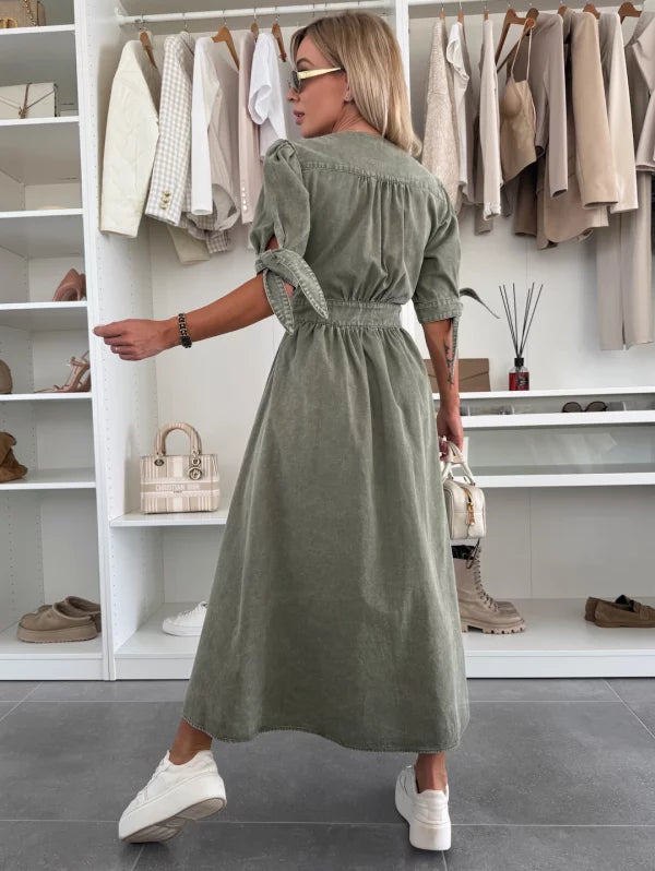 Antonine – Robe élégante avec boutons en bois